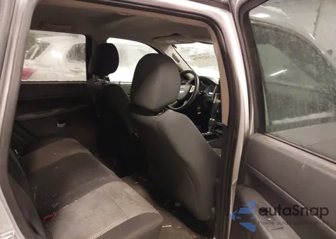 2010 Jeep Grand Cherokee Laredo z USA, uszkodzony, nr VIN 1J4PR4GKXAC140246